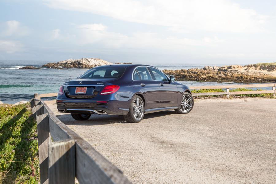  Mercedes-Benz E300 4Matic AMG Line 2016 года  (фото 9 из 30)